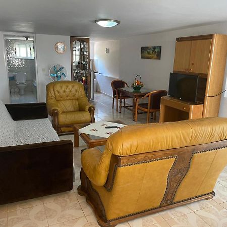 Apartamente Gleni Саранде Екстериор снимка